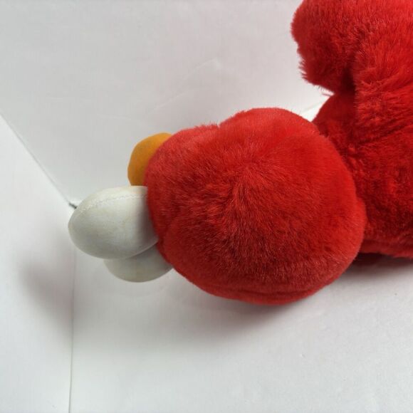 Wow! Sesame Street Toss and Tickle Me Elmo Talks and Wiggles 1997 - Working - Picture 7 of 9